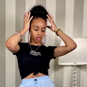 Always Perfect Light weight cropped T-Shirt